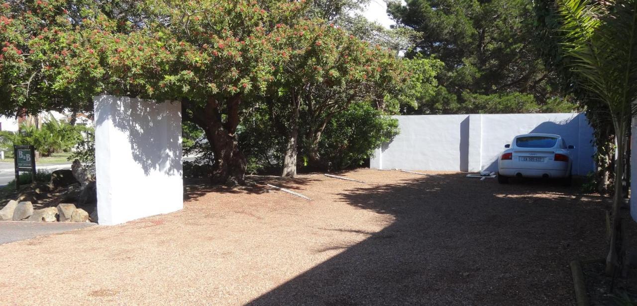 Be My Guest Lodge Bloubergstrand Exterior photo